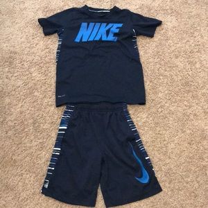 Nike dry fit set